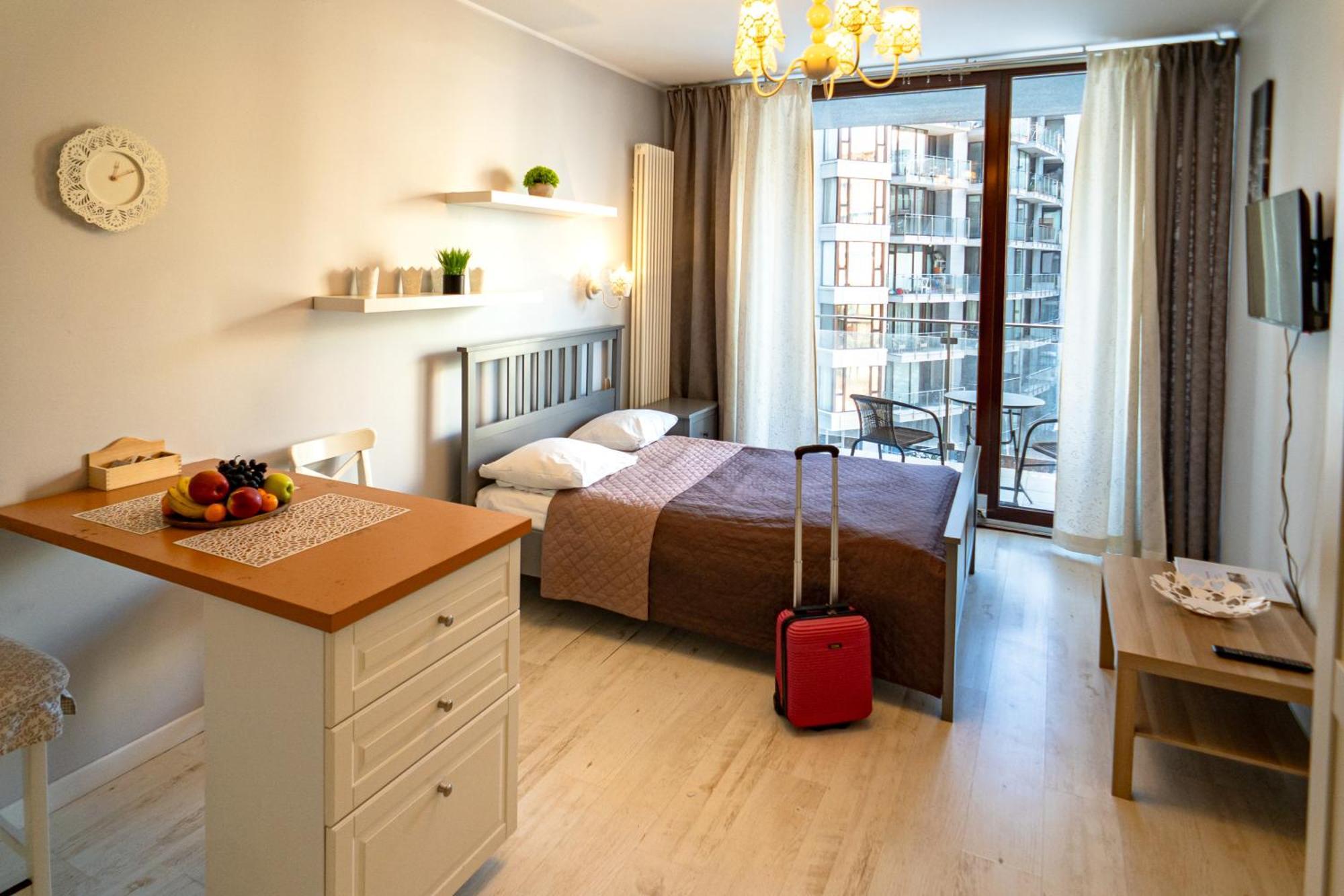 Triton Apartments Varşovia Exterior foto