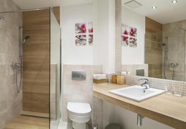 Triton Apartments Varşovia Exterior foto